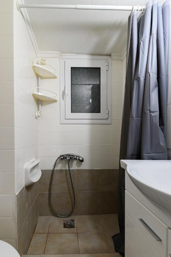 Athens Retreat 1-Bdr Apartment By Wehost أثينا المظهر الخارجي الصورة